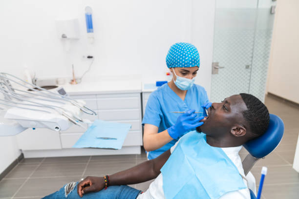 Best Emergency Broken Tooth Repair in Sandoval, IL